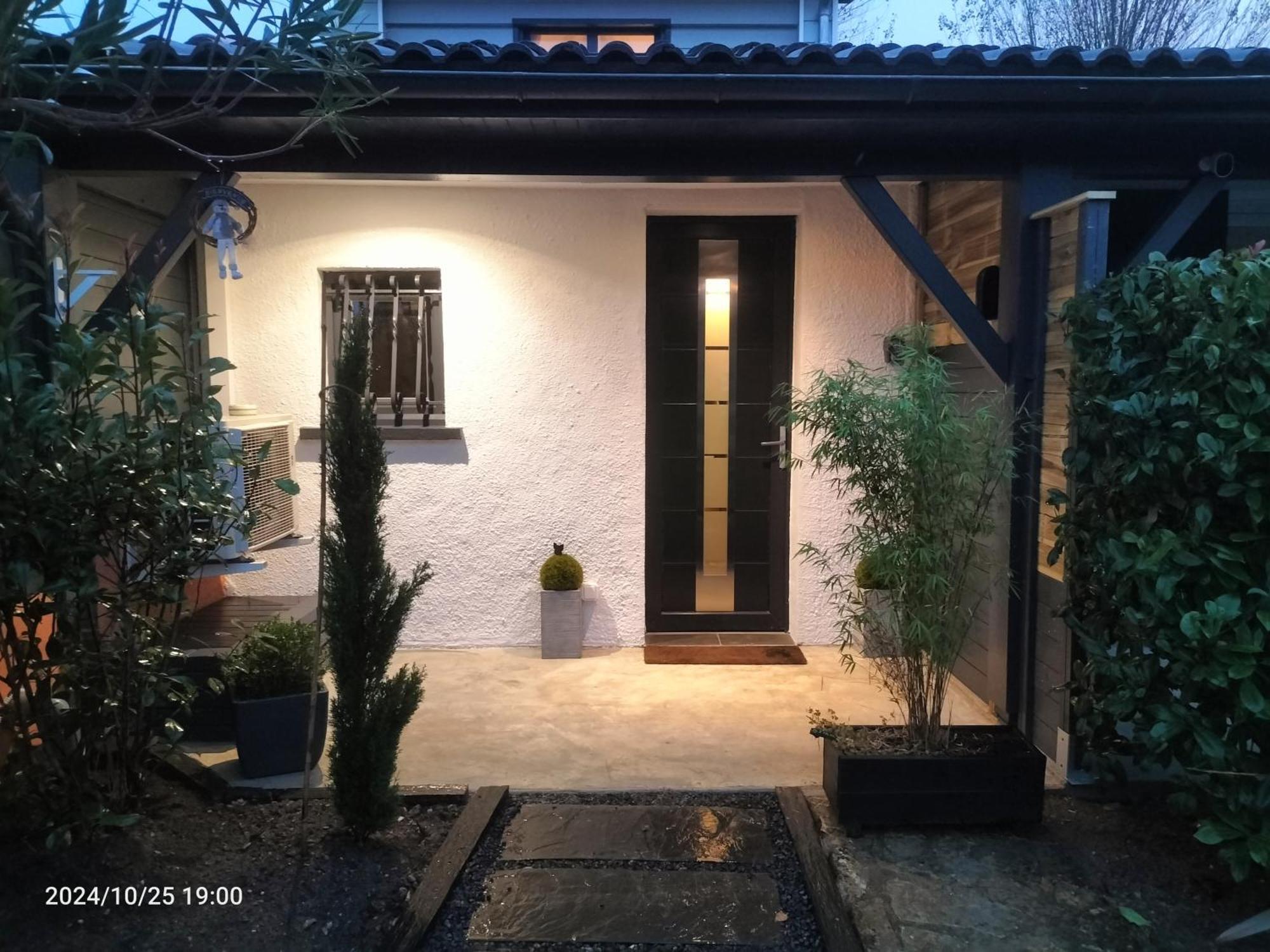 Au Bord Du Vieux Moulin Leilighet Mérignac Eksteriør bilde